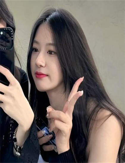 特效揭秘：《迷于女友朋友臀部的男友》粉丝的社群运营与互动营销——资深影评人专业解读